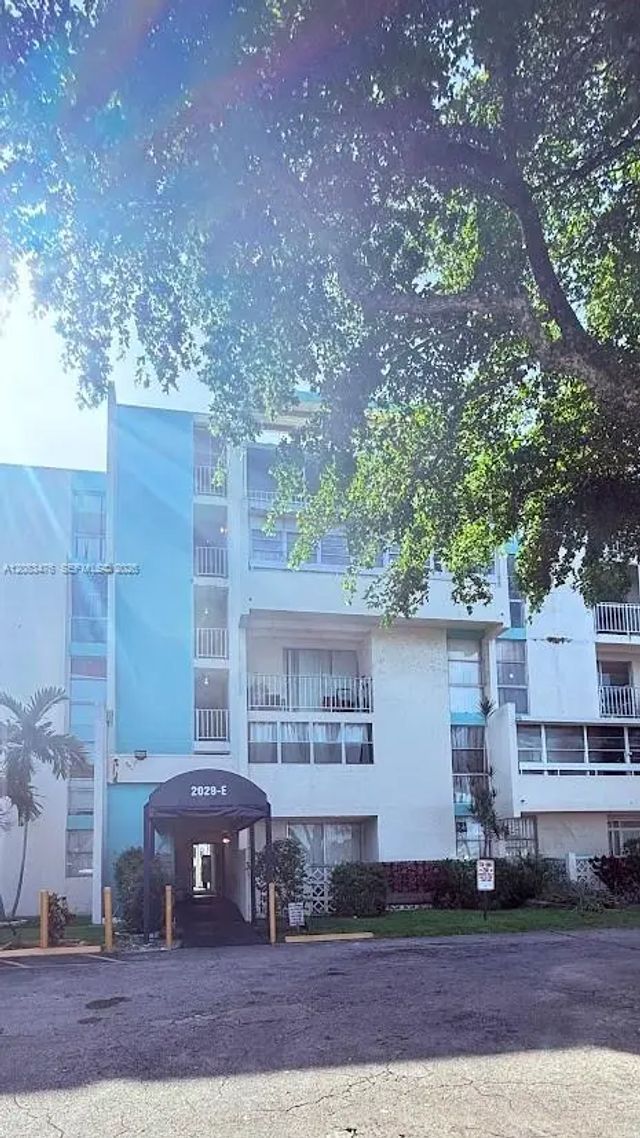 2 of 12 - 2029 Nw 46th Avenue #e402, Lauderhill, FL