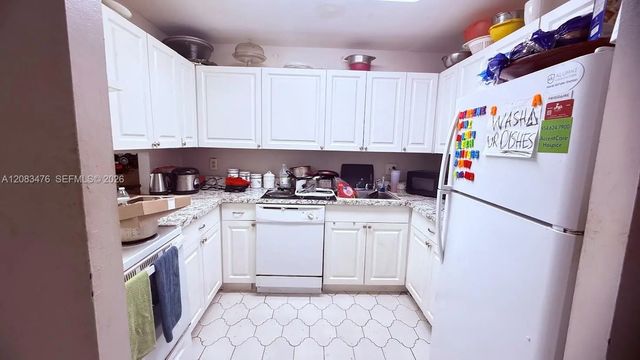 5 of 12 - 2029 Nw 46th Avenue #e402, Lauderhill, FL