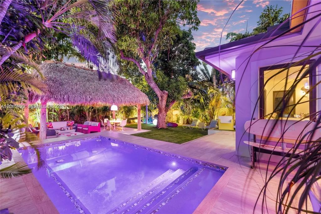8818 Carlyle Avenue, Surfside