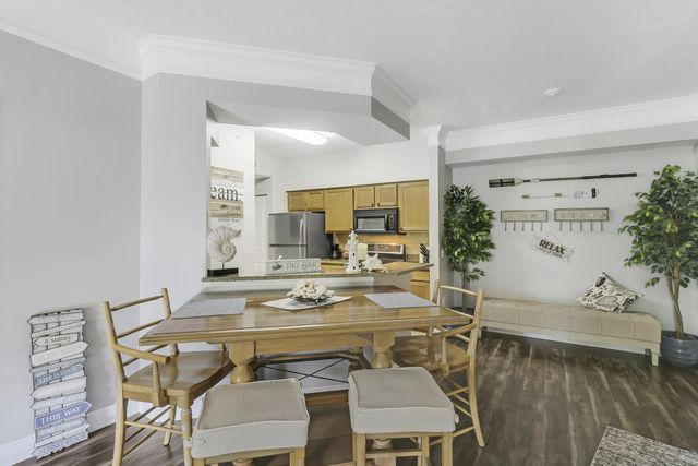 5 of 30 - 8303 Myrtlewood Circle W, Palm Beach Gardens, FL