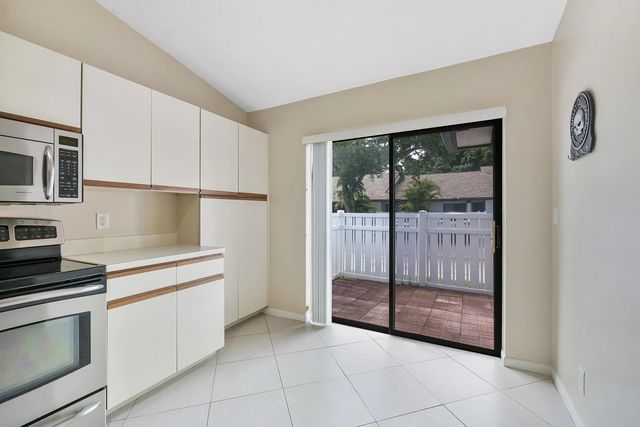 5 of 45 - 3356 Carambola Circle S, Coconut Creek, FL