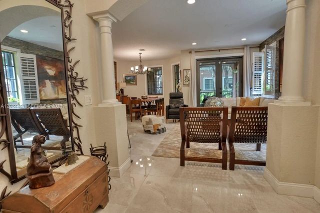 4 of 35 - 2706 Kinsington Circle #23-2, Weston, FL