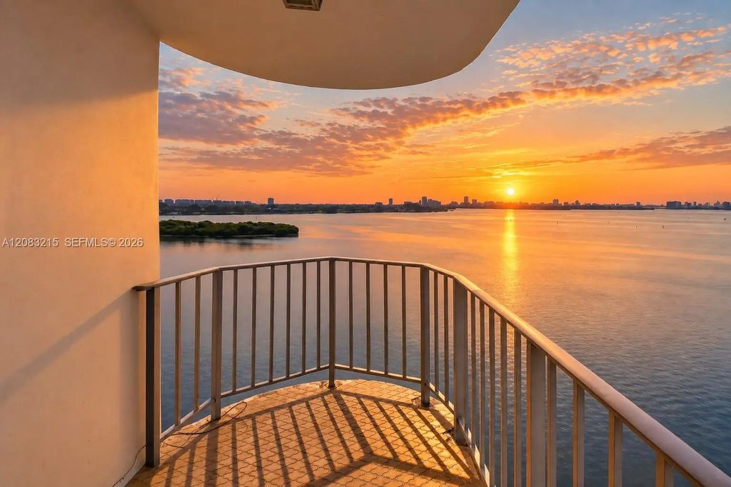 11930 N Bayshore Drive #1405, North Miami