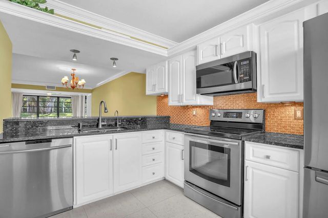 2 of 22 - 6073 Balboa Circle #105, Boca Raton, FL