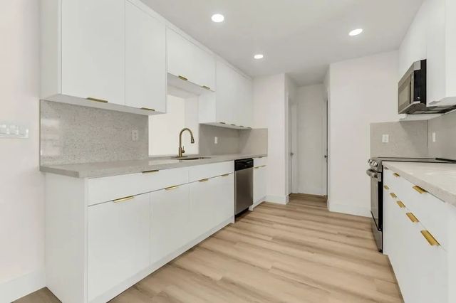 4 of 32 - 6340 Liberty Street, Hollywood, FL