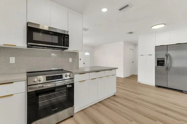 5 of 32 - 6340 Liberty Street, Hollywood, FL