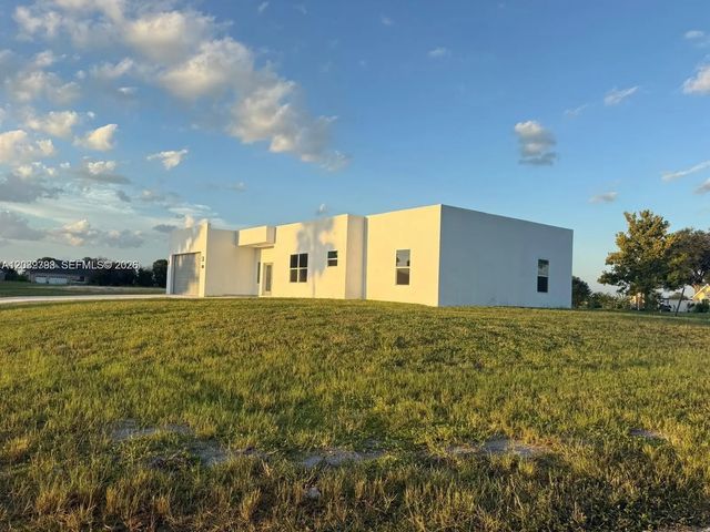 2 of 9 - 401 Lexington Drive, , FL