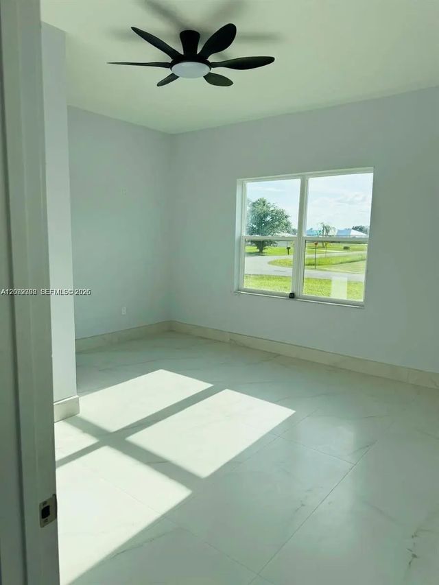 4 of 9 - 401 Lexington Drive, , FL