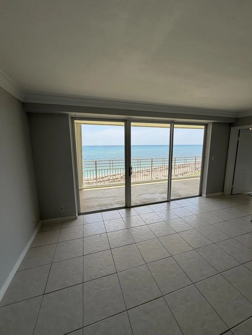 350 S Beach Road #403, Tequesta