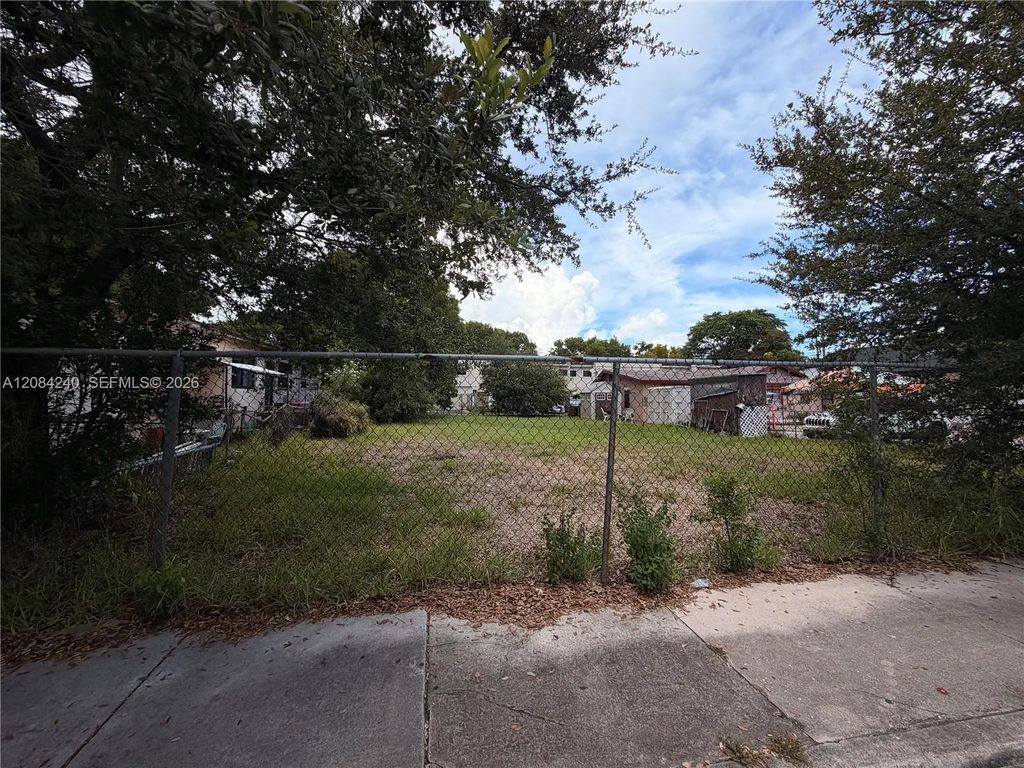 89 Nw 34th Terrace, Miami