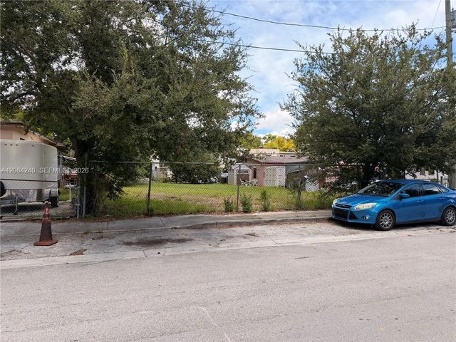 2 of 5 - 89 Nw 34th Terrace, Miami, FL