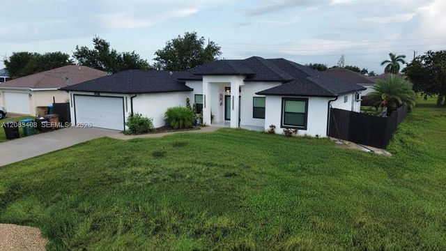2240 9th Street, Cape Coral