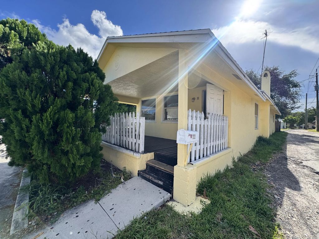 11 S D Street, Lake Worth Beach