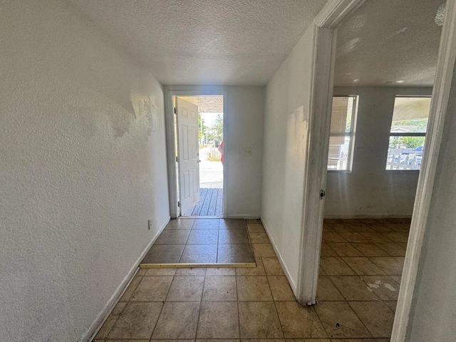 3 of 25 - 11 S D Street, Lake Worth Beach, FL