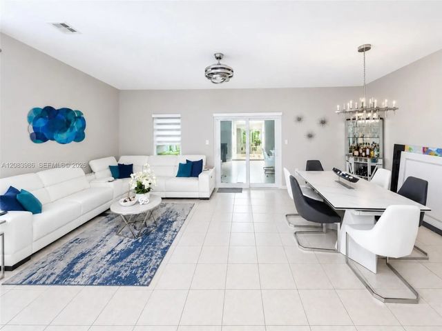 4 of 19 - 327 Marquee Drive, Kissimmee, FL