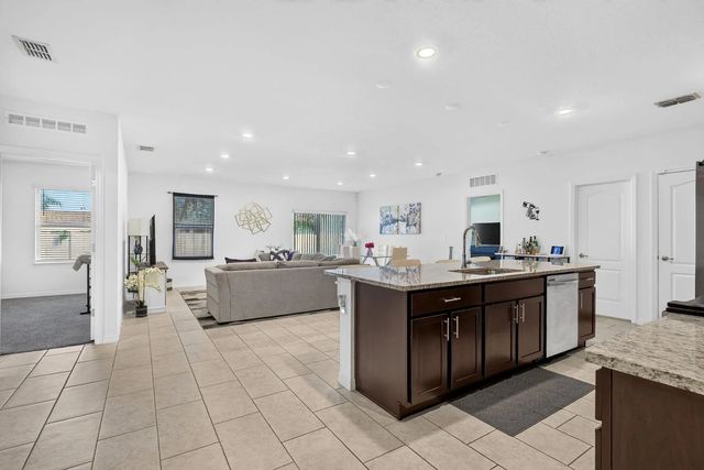 5 of 19 - 2615 Sw Harem Circle, Port St. Lucie, FL
