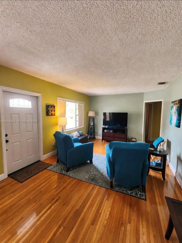 3 of 24 - 130 E 35th Street, Hialeah, FL