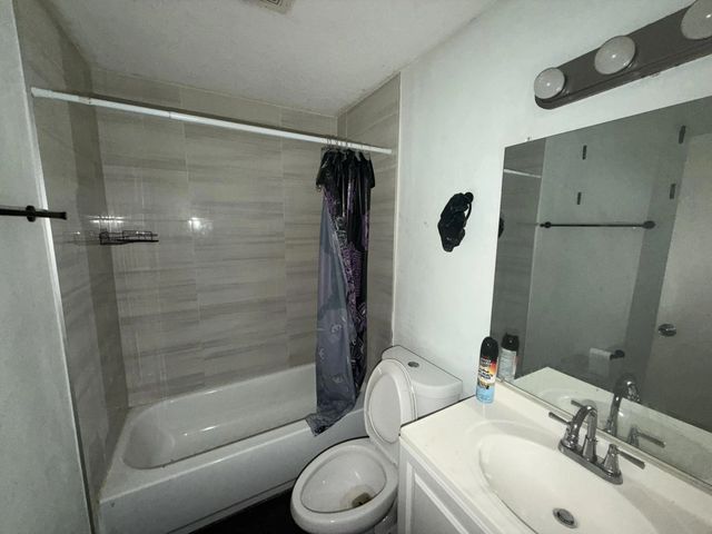 5 of 9 - 2121 Nw 26th Avenue, Fort Lauderdale, FL