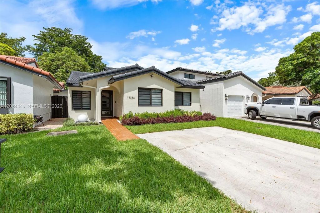 17374 Nw 66th Place, Hialeah