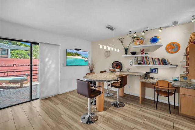 4 of 52 - 3908 Parkside Lane #229, Hollywood, FL