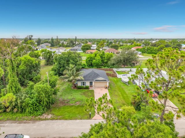 2 of 61 - 4306 Ne 24th Place, Cape Coral, FL