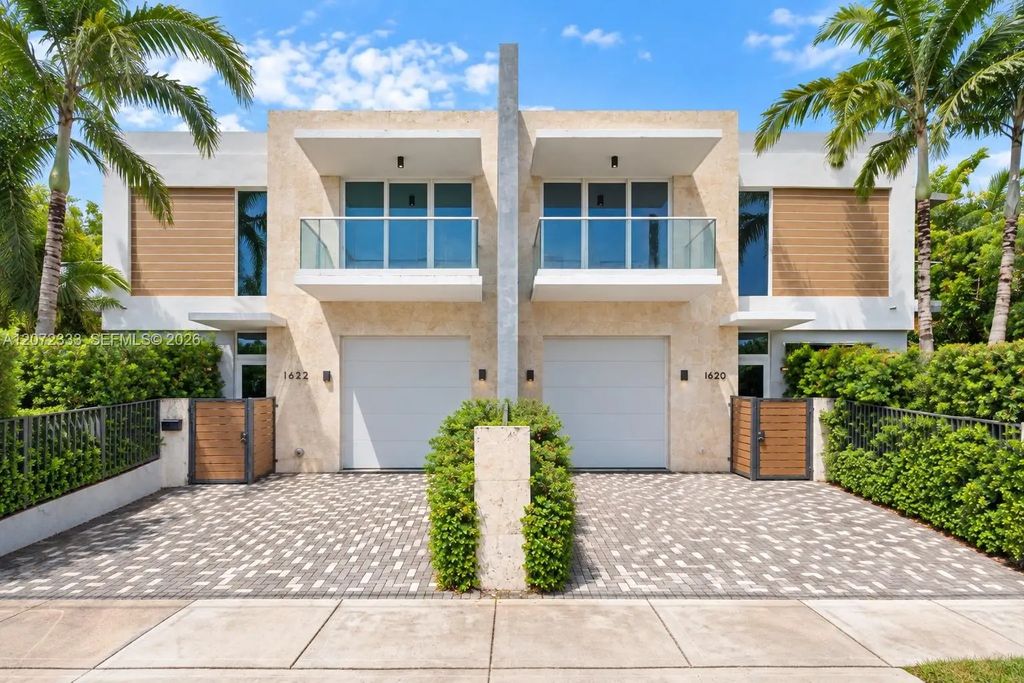 1620/1622 Sw 30th Avenue, Miami