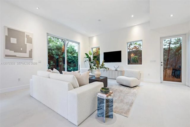5 of 26 - 1620/1622 Sw 30th Avenue, Miami, FL