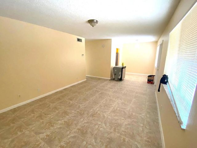 3 of 9 - 1020 Crystal Lake Drive #209, Deerfield Beach, FL