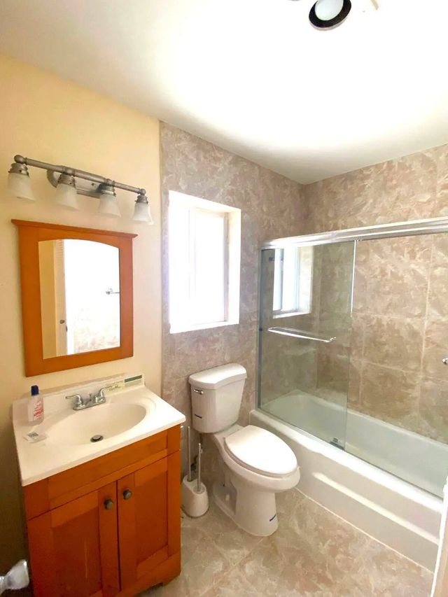 4 of 9 - 1020 Crystal Lake Drive #209, Deerfield Beach, FL