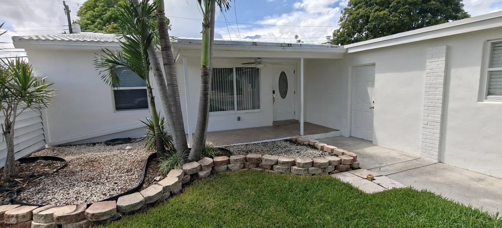 5649 Ne 5th Terrace, Oakland Park