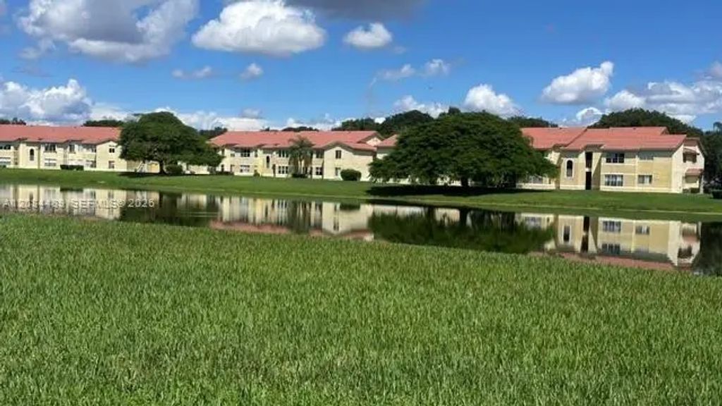 12400 Vista Isles Drive #1417, Sunrise