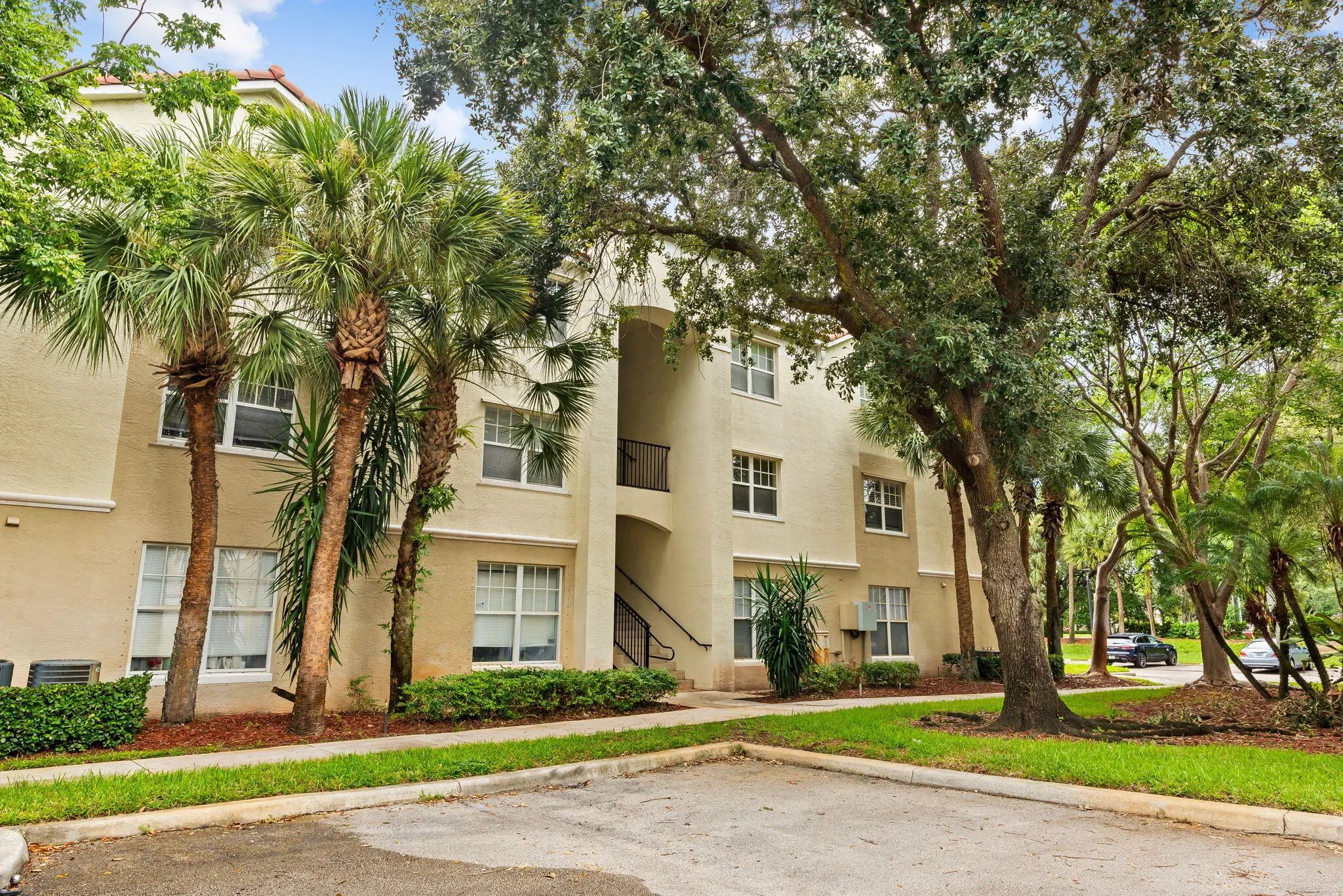 5900 W Sample Road #102, Coral Springs