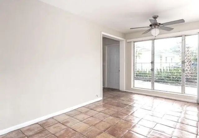 5 of 30 - 113 N Lakeside Drive ##5 & #6, Lake Worth Beach, FL