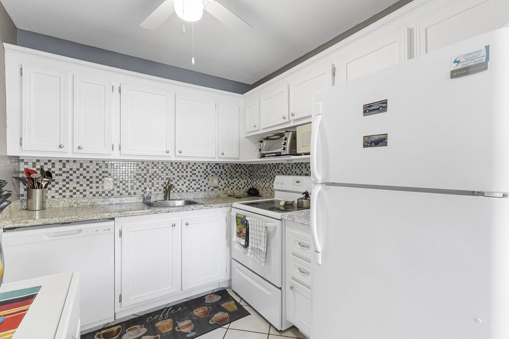 159 Newport J, Deerfield Beach