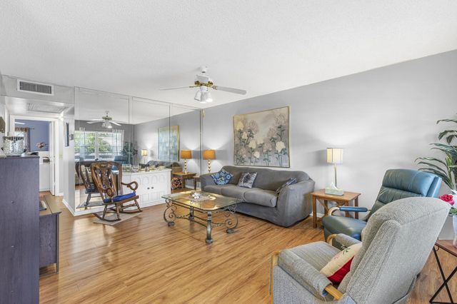 4 of 39 - 159 Newport J, Deerfield Beach, FL