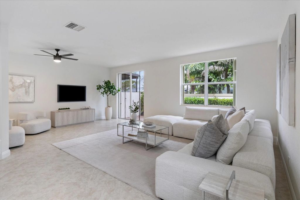 9717 Darlington Place #9717, Cooper City