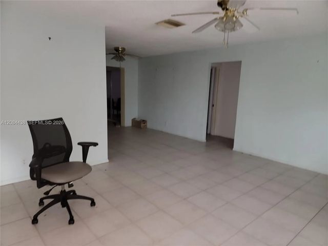 5712 Nw 68th Terrace, Tamarac