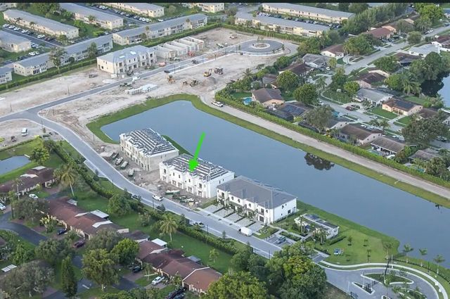 5 of 26 - 719 Nove Boulevard #banyan 13, Margate, FL