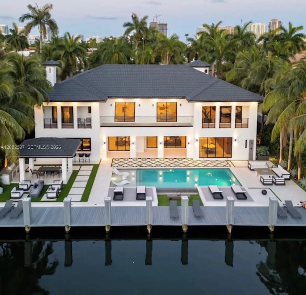 131 Royal Palm Drive, Fort Lauderdale