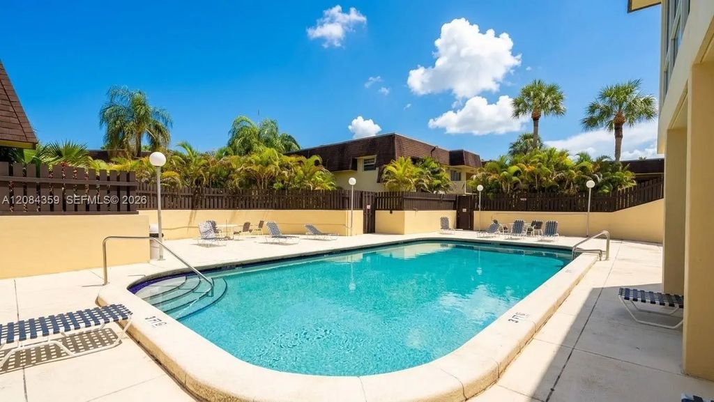 9100 Sw 137th Terrace #4-3, Miami