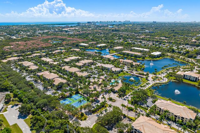 2811 Grande Parkway, Palm Beach Gardens