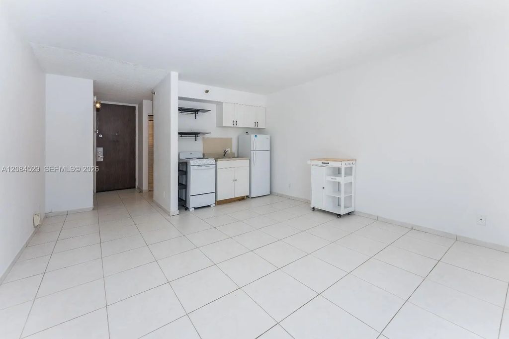 16450 Nw 2nd Avenue #103, Miami