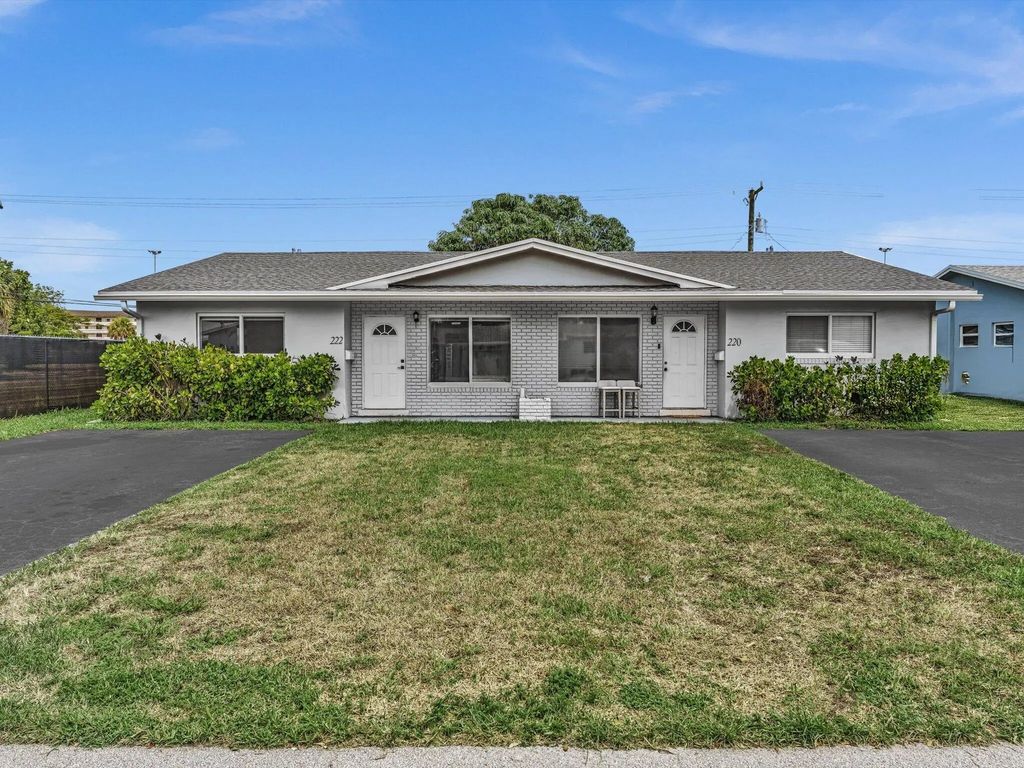 222 Ne 9th Avenue, Deerfield Beach