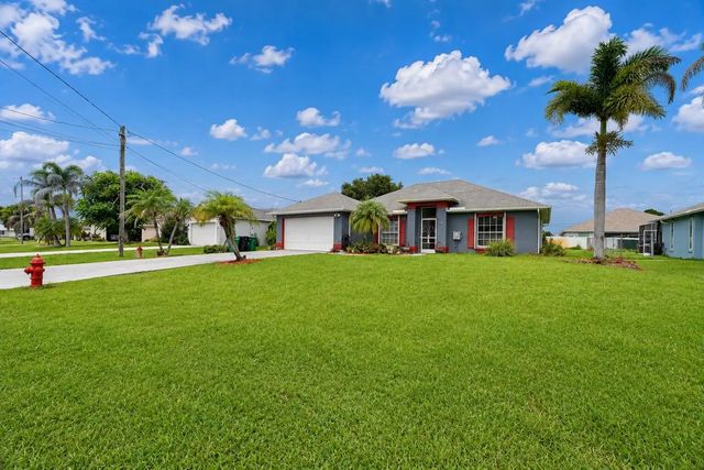 3 of 38 - 5951 Nw Brenda Circle, Port St. Lucie, FL