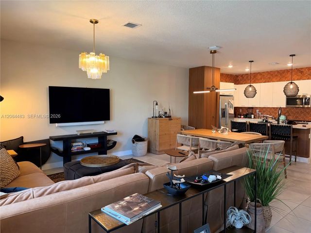2 of 24 - 8316 Nw 43rd Street, Doral, FL