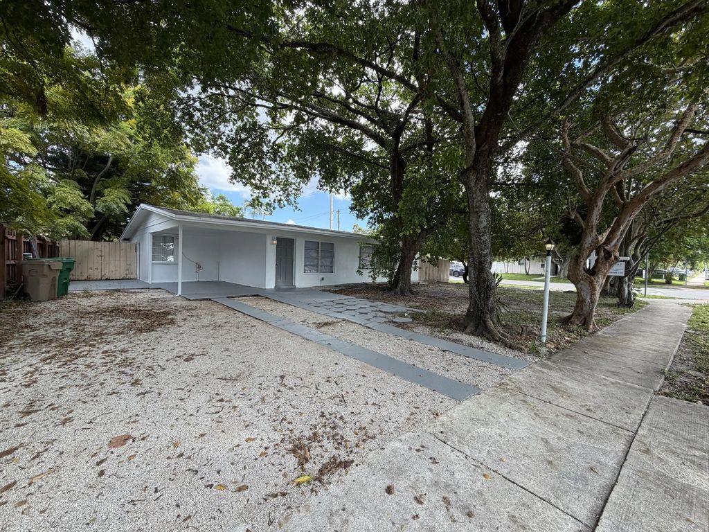 3820 Sw 61st Avenue, Davie