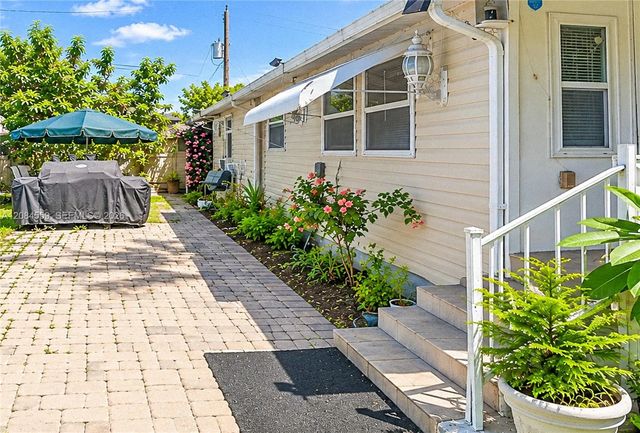 2 of 6 - 4832 Sw 47 Lane, Davie, FL