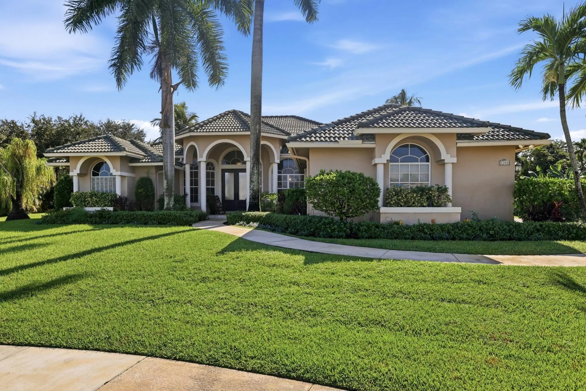 Residential Lease Real Estate for Sale located in the neighborhood of MEADOW WOOD OF THE LANDINGS AT WELLINGTO, in the city of Wellington, FL