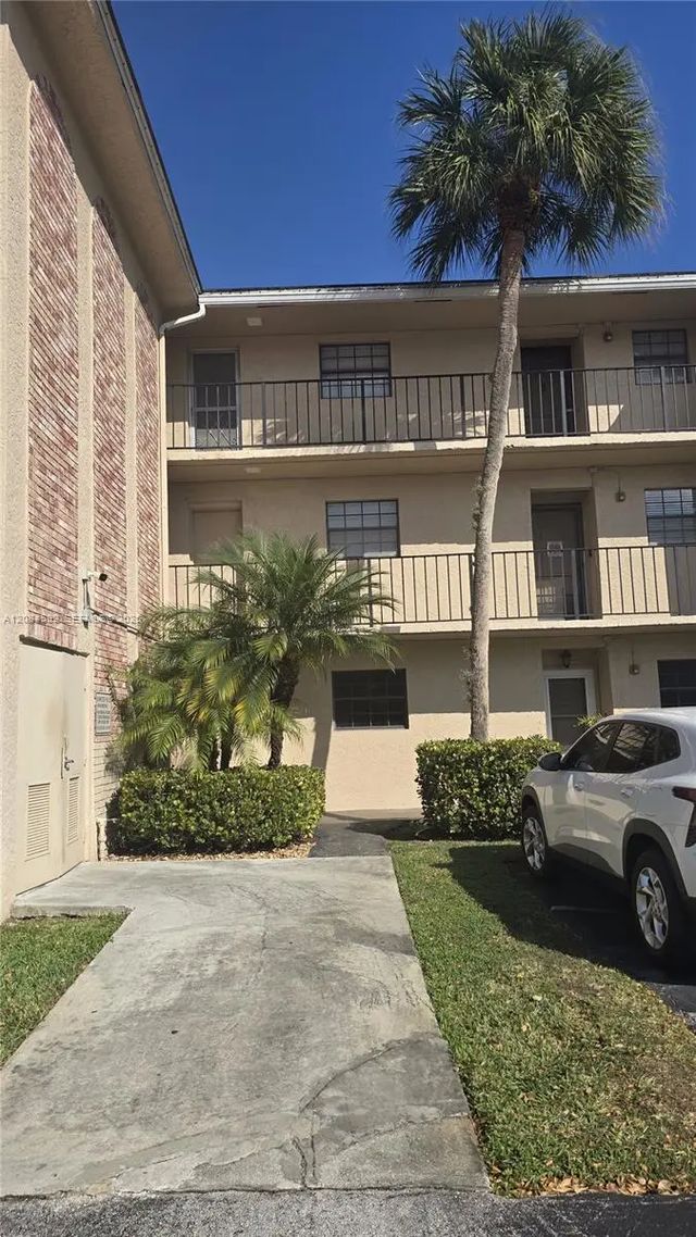 2 of 11 - 3351 Nw 85th Avenue #316, Coral Springs, FL
