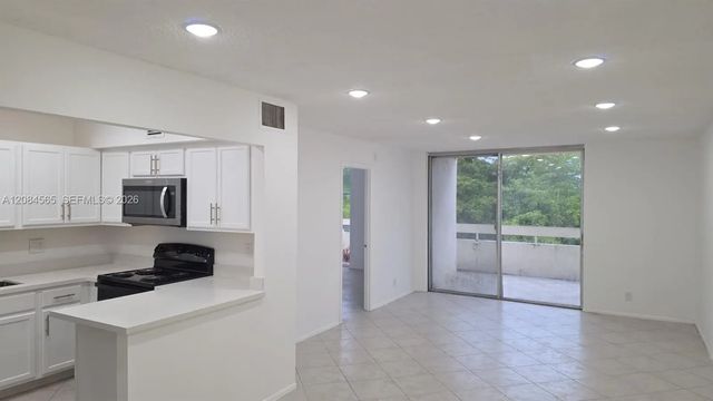 2017 Nw 46th Avenue #a404, Lauderhill
